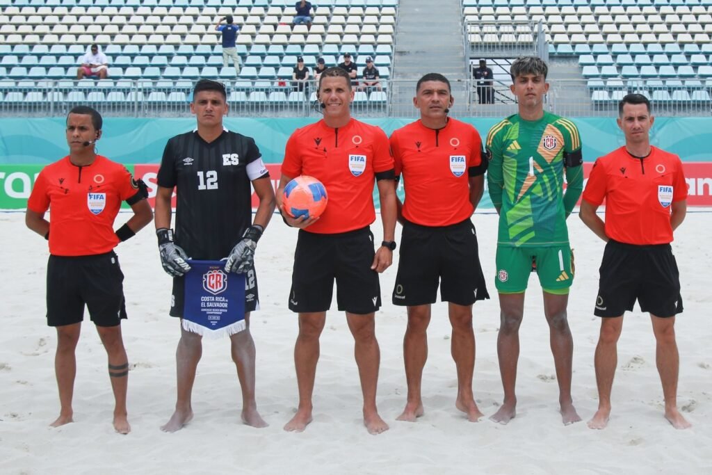 La imagen actual no tiene texto alternativo. El nombre del archivo es: Dominicano-Juan-Angeles-llamado-a-su-sexta-Copa-Mundial-de-Futbol-Playa-FIFA.jpg