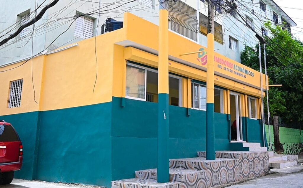 La imagen actual no tiene texto alternativo. El nombre del archivo es: Administracion-de-Comedores-Economicos-del-Estado-Dominicano-CEED-pone-en-funcionamiento-11-nuevos-establecimientos.jpeg