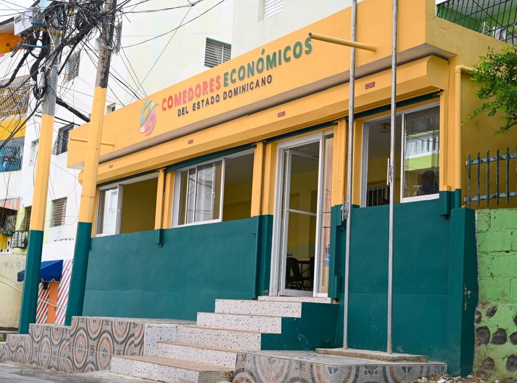La imagen actual no tiene texto alternativo. El nombre del archivo es: Administracion-de-Comedores-Economicos-del-Estado-Dominicano-CEED-pone-en-funcionamiento-11-nuevos-establecimientos.jpg