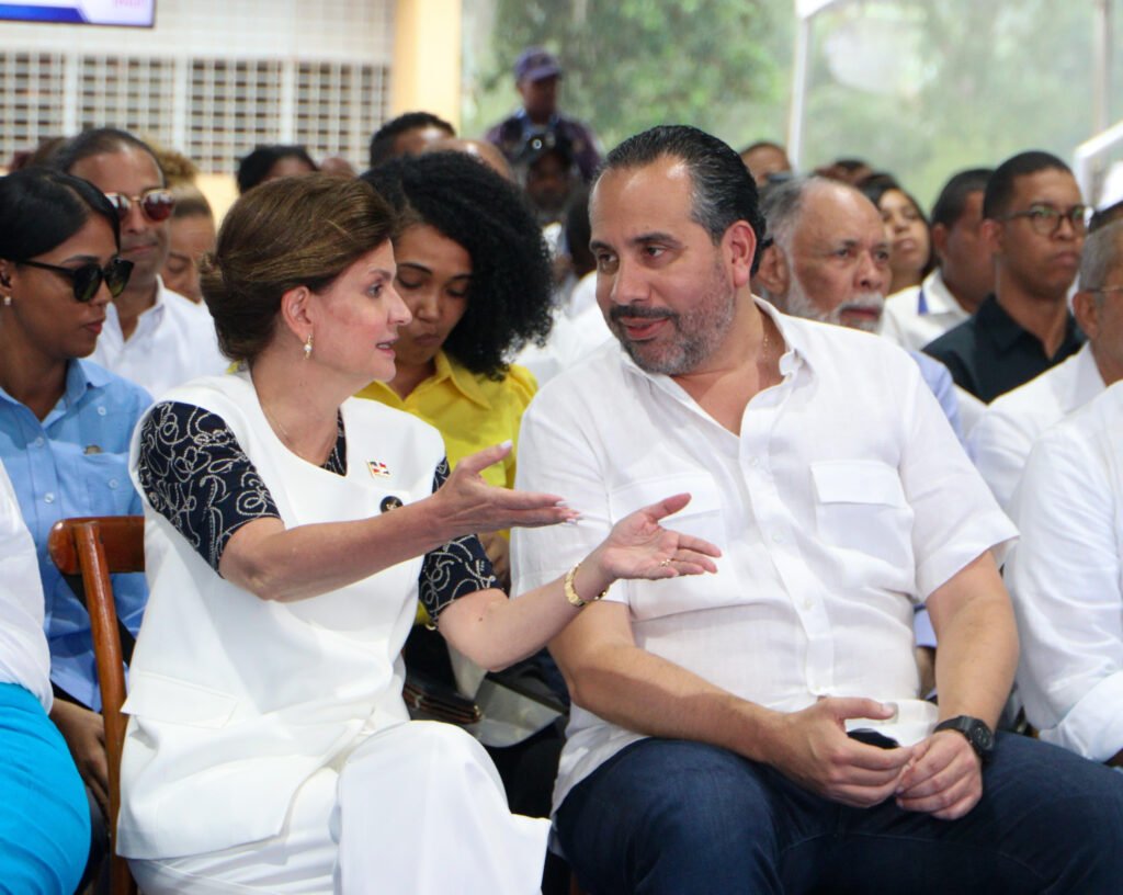 La imagen actual no tiene texto alternativo. El nombre del archivo es: Vicepresidenta-Raquel-Pena-elogia-labor-Alberto-Rodriguez-al-frente-del-INEFI-scaled.jpg