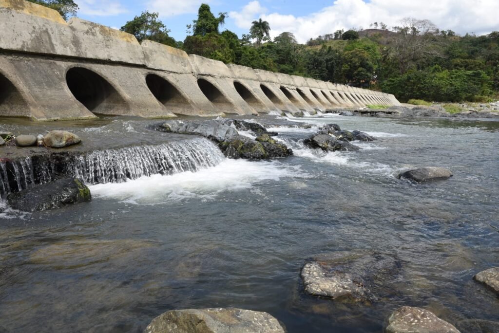 La imagen actual no tiene texto alternativo. El nombre del archivo es: CAASD-informa-servicio-de-agua-estara-limitado-en-Pedro-Brand-por-reparacion-de-averia-en-el-Sistema-Isa-Mana.jpeg