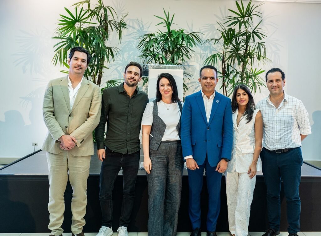 La imagen actual no tiene texto alternativo. El nombre del archivo es: Jorge-Gerini-Philippe-Demers-Monique-Cespedes-Sandy-Rodriguez-Marielmi-Peralta-e-Ignacio-Torres.jpg