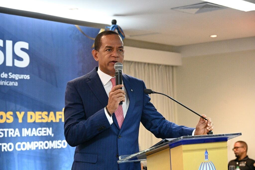 La imagen actual no tiene texto alternativo. El nombre del archivo es: Superintendencia-de-Seguros-celebra-un-ano-de-transformaciones-modernizacion-y-mayor-compromiso-con-la-ciudadania.jpg