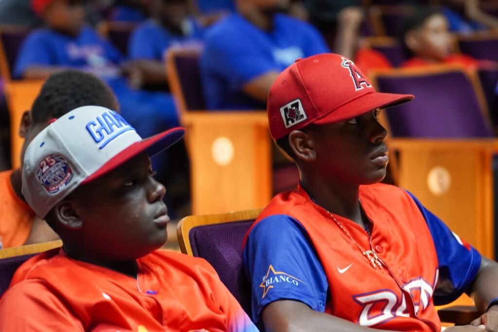 La imagen actual no tiene texto alternativo. El nombre del archivo es: El-Deporte-de-la-Mano-con-la-Educacion-Seaboard-impacta-mas-de-200-ninos.jpg