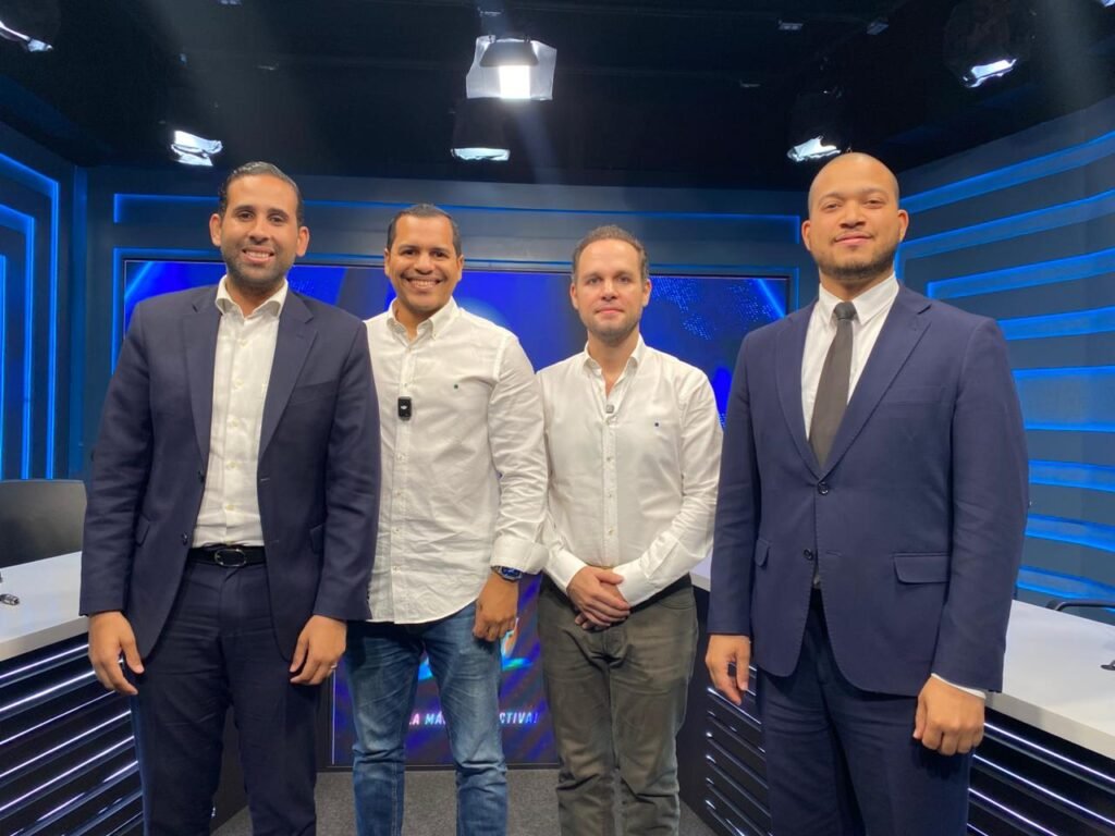 La imagen actual no tiene texto alternativo. El nombre del archivo es: Expertos-aclaran-calor-no-justifica-aumentos-en-la-factura-electrica.jpeg