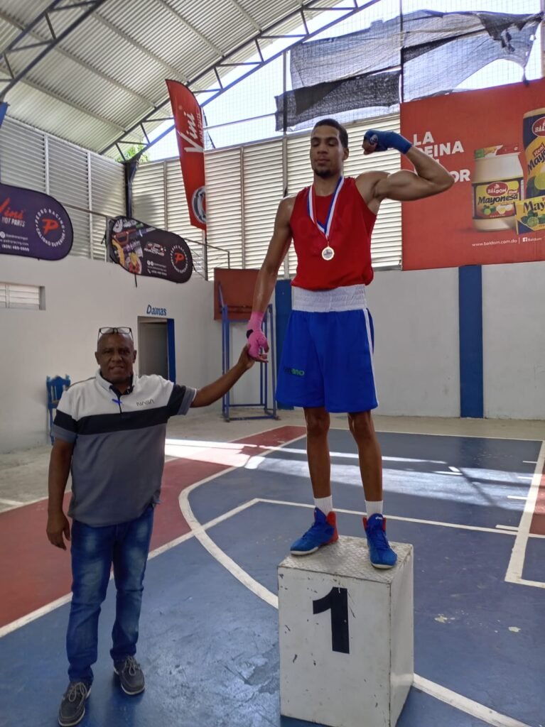 La imagen actual no tiene texto alternativo. El nombre del archivo es: Santiago-San-Cristobal-y-La-Romana-ganan-eliminatorias-de-regiones-para-Torneo-Nacional-Elite.jpeg