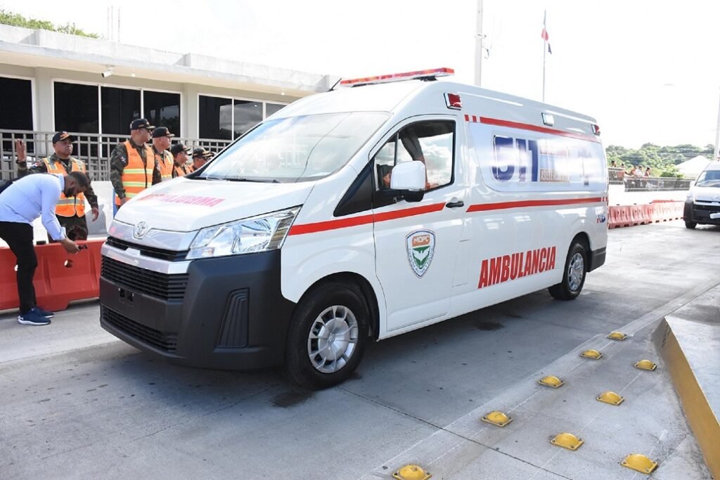 La imagen actual no tiene texto alternativo. El nombre del archivo es: COMIPOL-y-RDVIAL-lanzan-unidades-y-personal-preventivo-operativo-navideno.jpg