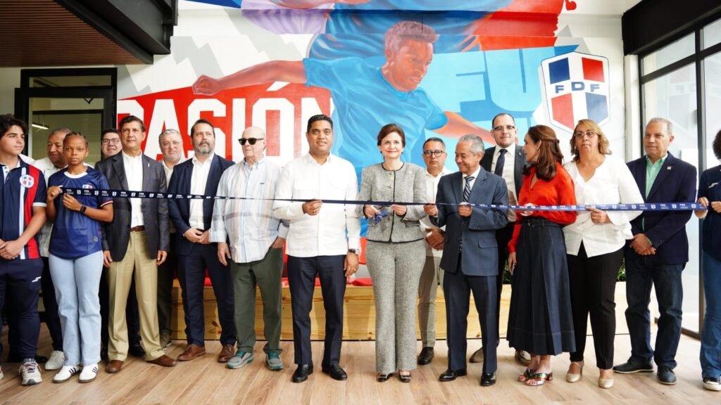 La imagen actual no tiene texto alternativo. El nombre del archivo es: Inaugurado-extraordinario-Centro-de-Alto-Rendimiento-de-la-Federacion-Dominicana-de-Futbol.jpeg