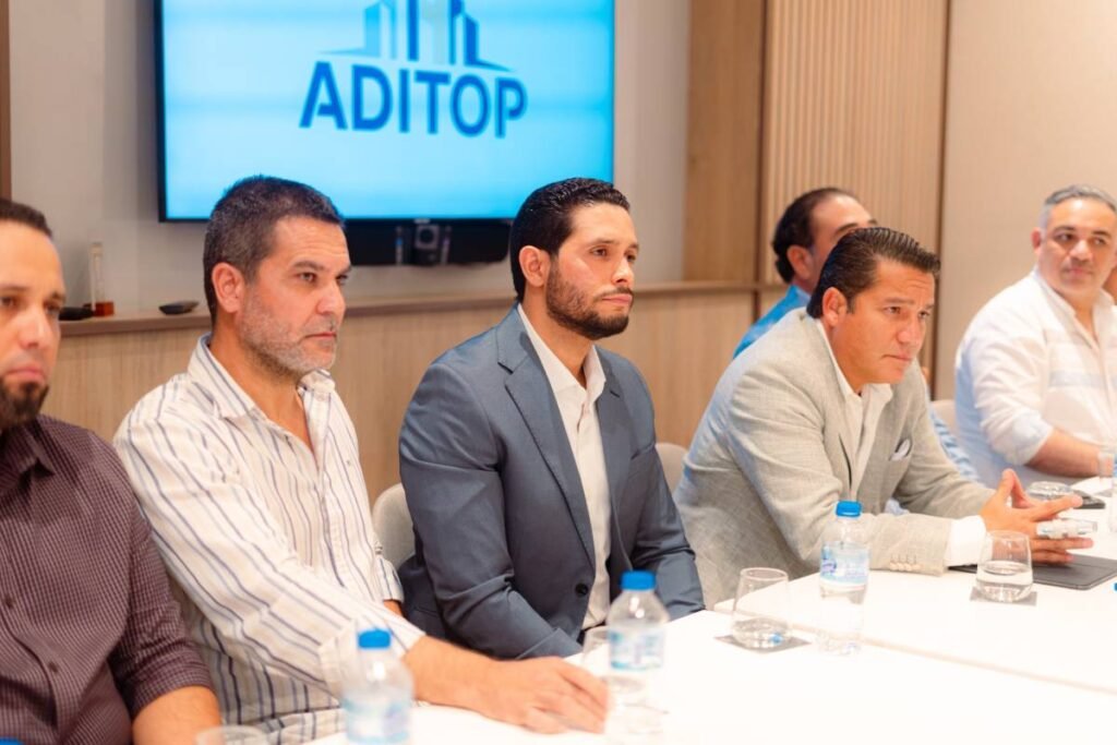 La imagen actual no tiene texto alternativo. El nombre del archivo es: ADITOP-Asociacion-de-Desarrolladores-Inmobiliarios-y-Turisticos-La-Otra-Banda-PuntaCana.jpg