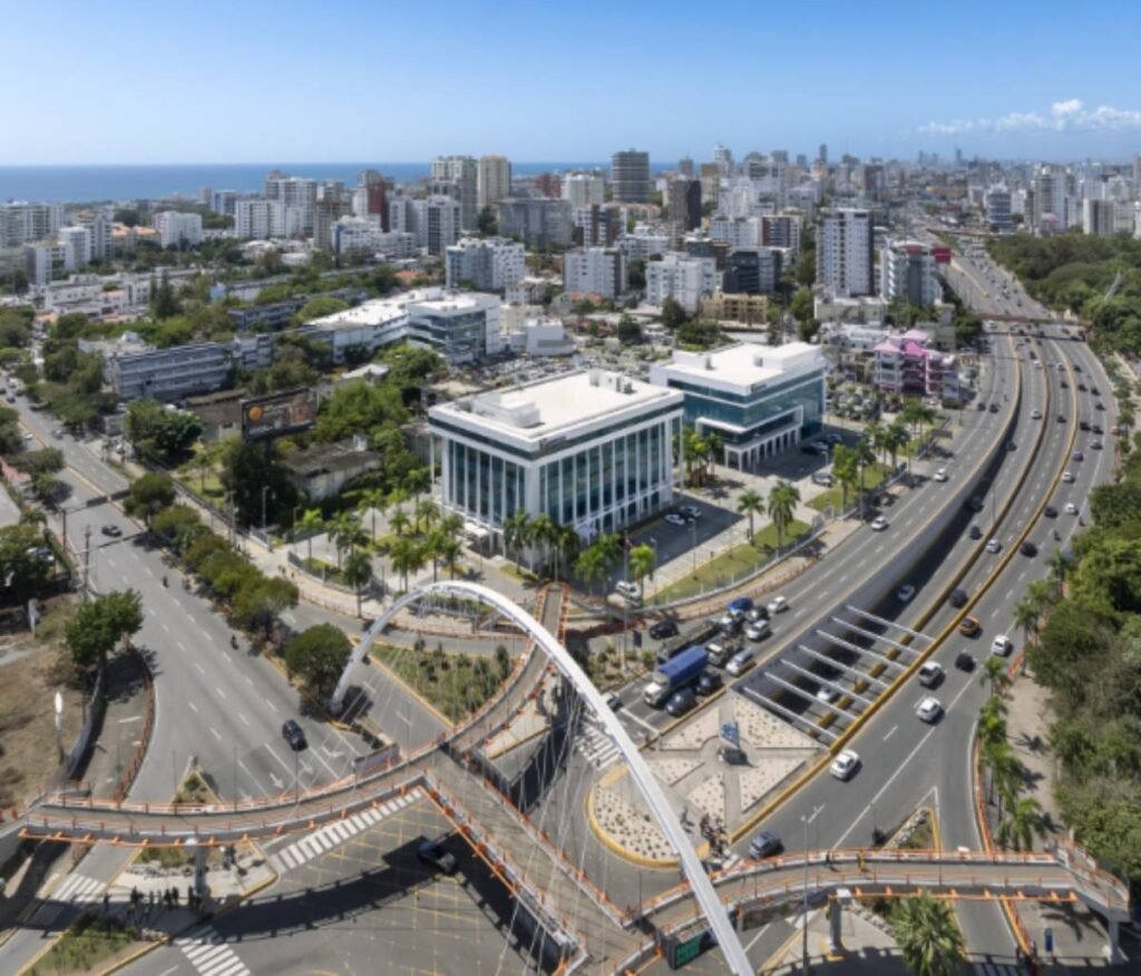 La imagen actual no tiene texto alternativo. El nombre del archivo es: APAP-muestra-indicadores-por-encima-del-sistema-financiero.jpg