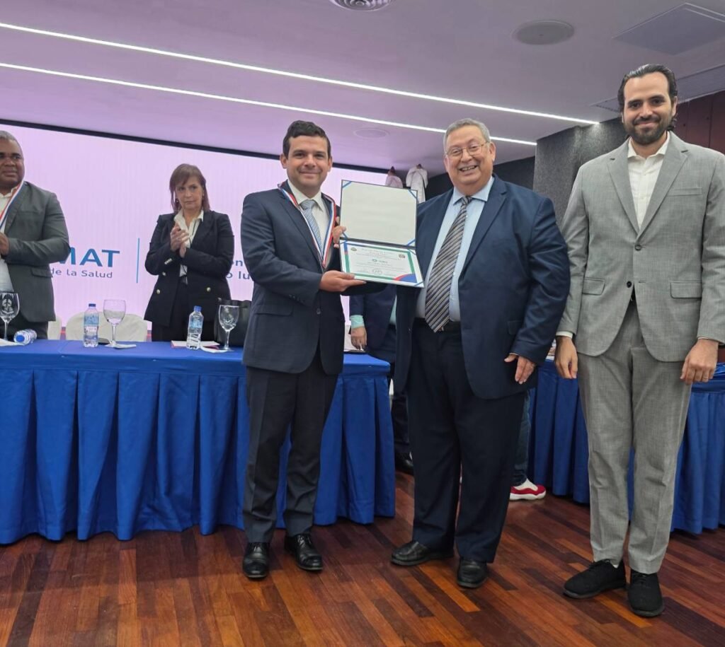 La imagen actual no tiene texto alternativo. El nombre del archivo es: CEDIMAT-es-reconocida-como-Empresa-Excelencia-Nacional-Sector-Salud.jpg